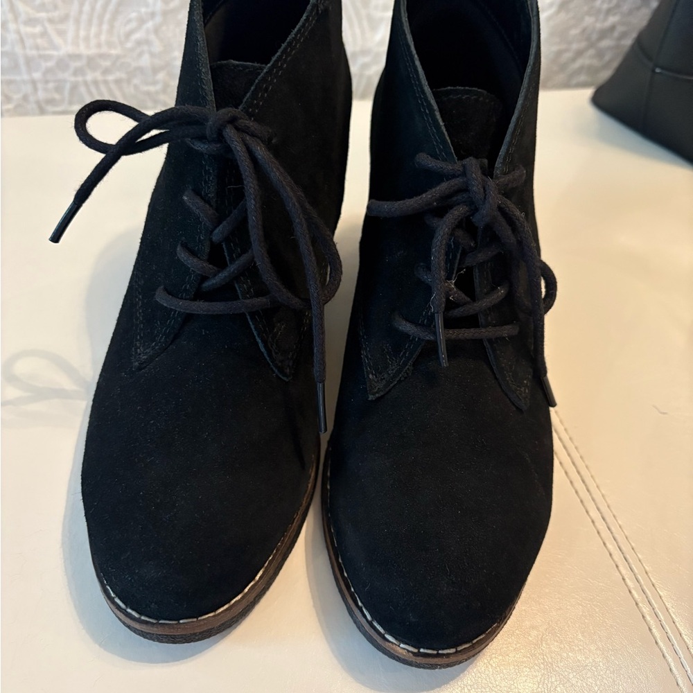 White Mountain lambert Black Suede Lace-Up Ankle Boot new sz10